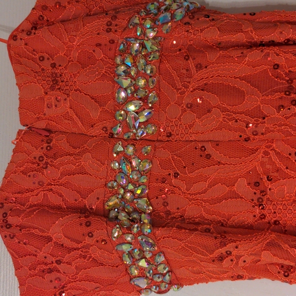🤑Reduced 🤑Laura BNWT Coral Strapless Mermaid Lace Dress Size 0 - Picture 3 of 8